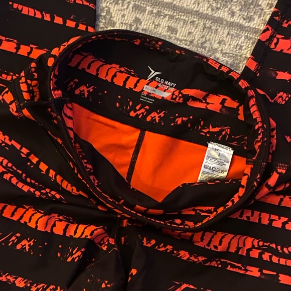 Black and Bright Orange print leggings - old navy size large - Picture 3 of 5